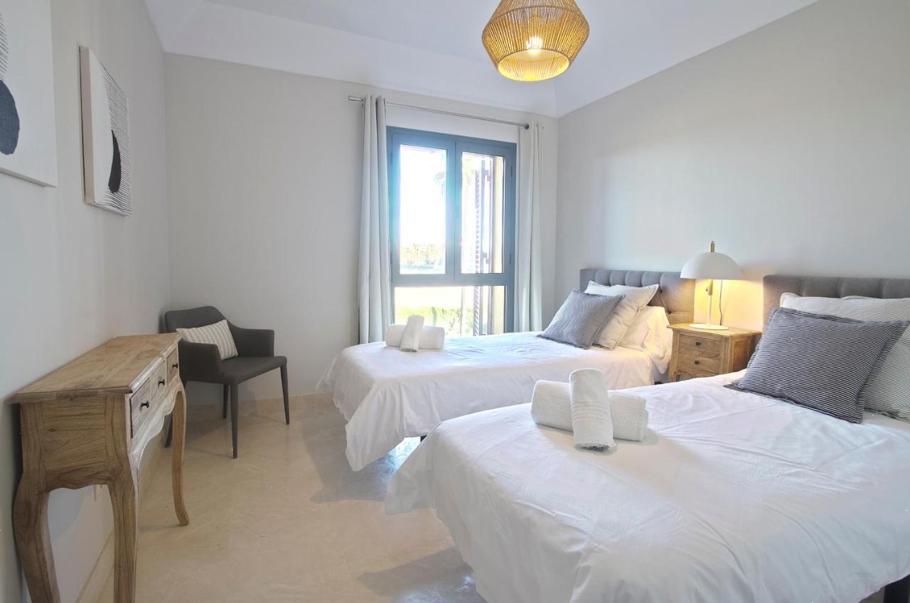Alboaire- Waterfront Luxury 4 Bedroom In The Marina Of *