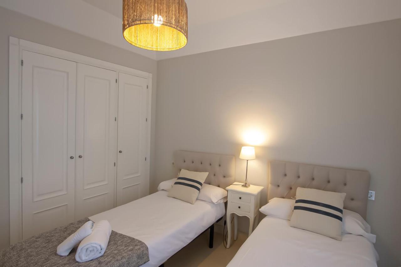 Alboaire- Waterfront Luxury 4 Bedroom In The Marina Of Apartment