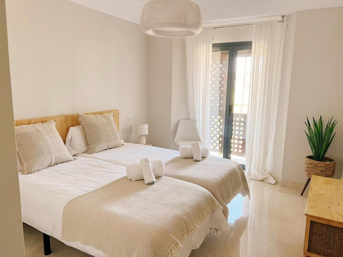 Apartment Alboaire- Waterfront Luxury 4 Bedroom In The Marina Of