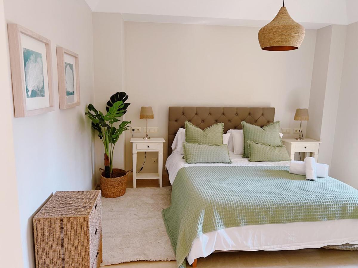 Alboaire- Waterfront Luxury 4 Bedroom In The Marina Of Apartment