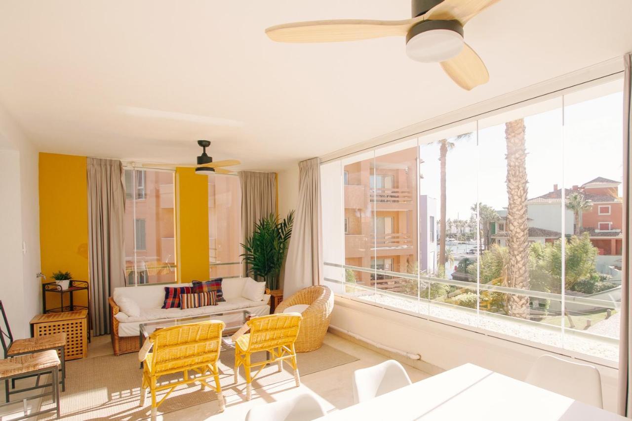 Alboaire- Waterfront Luxury 4 Bedroom In The Marina Of *