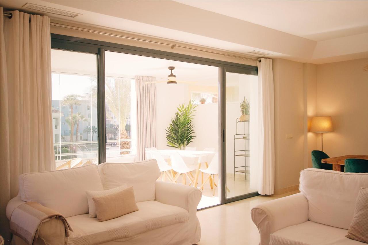 Apartamento Alboaire- Waterfront Luxury 4 Bedroom In The Marina Of